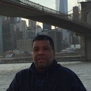 Meet your Posher, Carlos